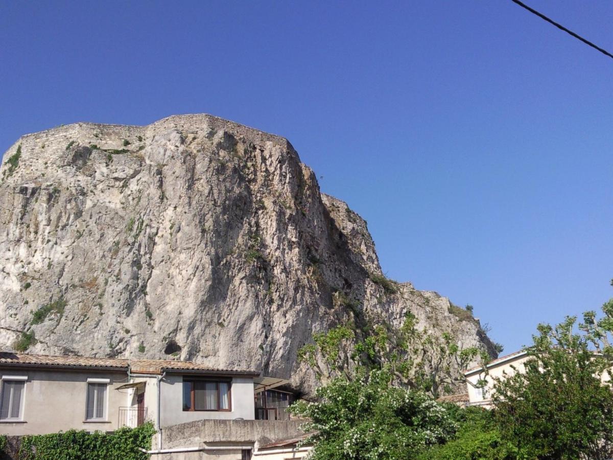 Appartement En Duplex Viviers Exterior photo